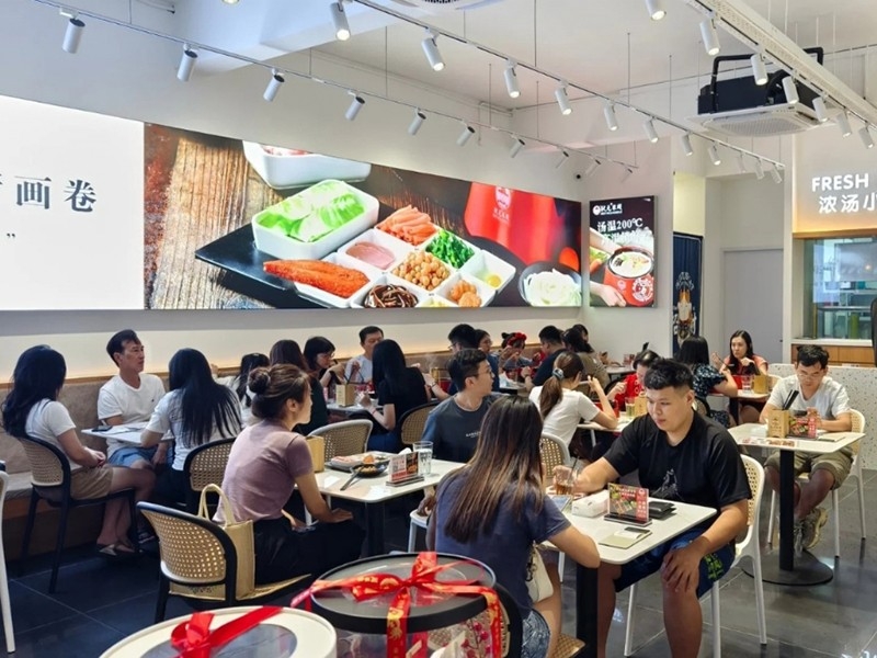 今年餐飲行業(yè)面臨挑戰，但狀元米線(xiàn)逆流而上！憑借產(chǎn)品和強大品牌實(shí)力，成為加盟優(yōu)選。